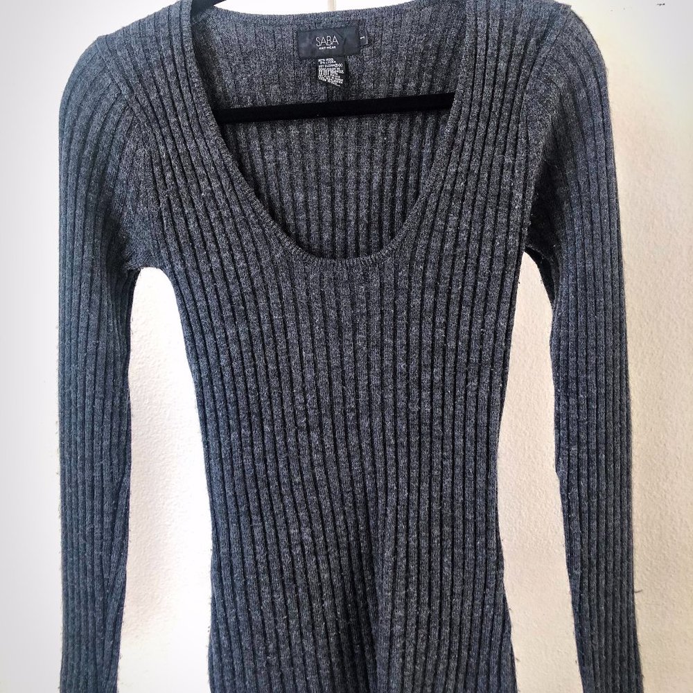 Saba Knitwear Gray Long Sleeve Wool Top Slim Fit